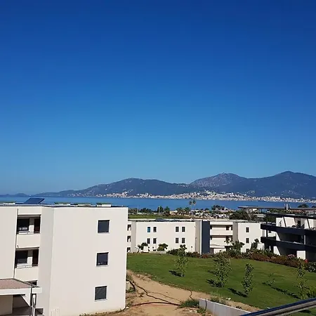 Neuf T2 Centre De * Porticcio (Corsica)